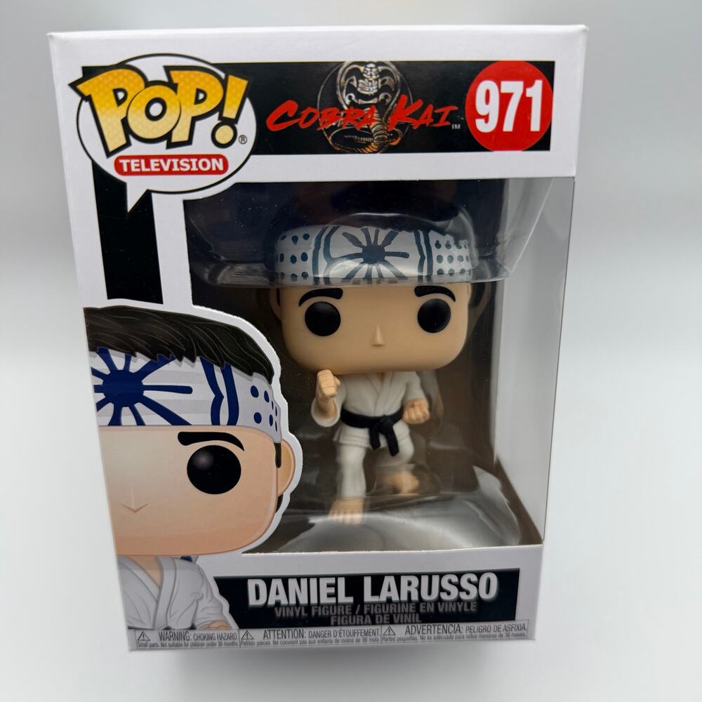 Funko Pop Television Cobra Kai Daniel LaRusso #971 Karate Kid Vinyl Figure